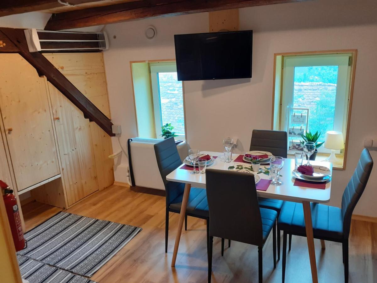 Tomas Old House - River Apartments Visoko  المظهر الخارجي الصورة